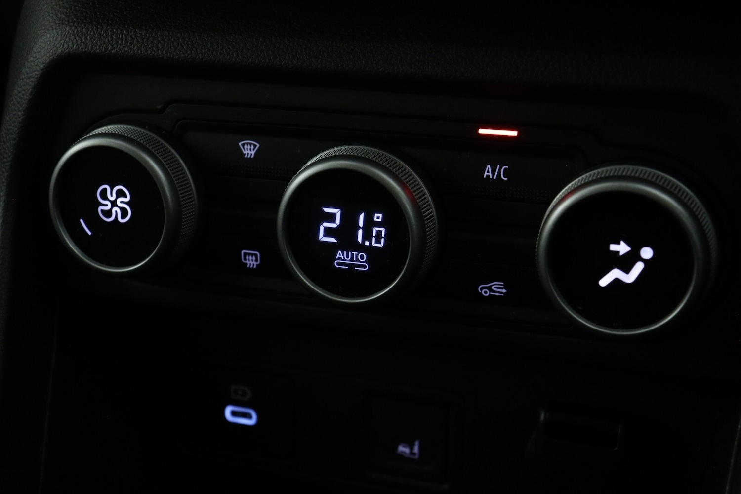 Used Dacia Jogger 2025 for sale - 76869741: Photo 19