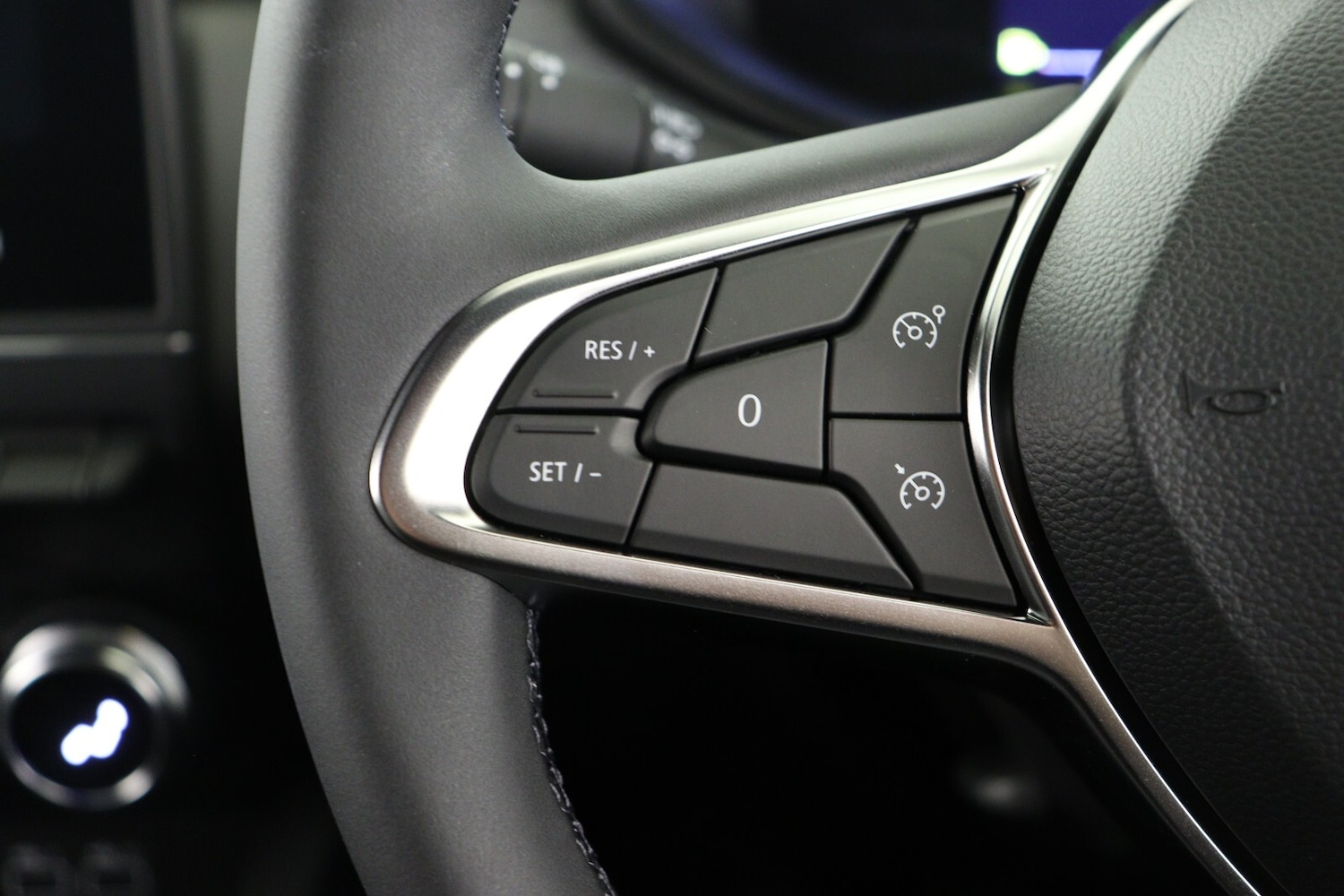 Used Renault Clio 2025 for sale - 76255008: Photo 18