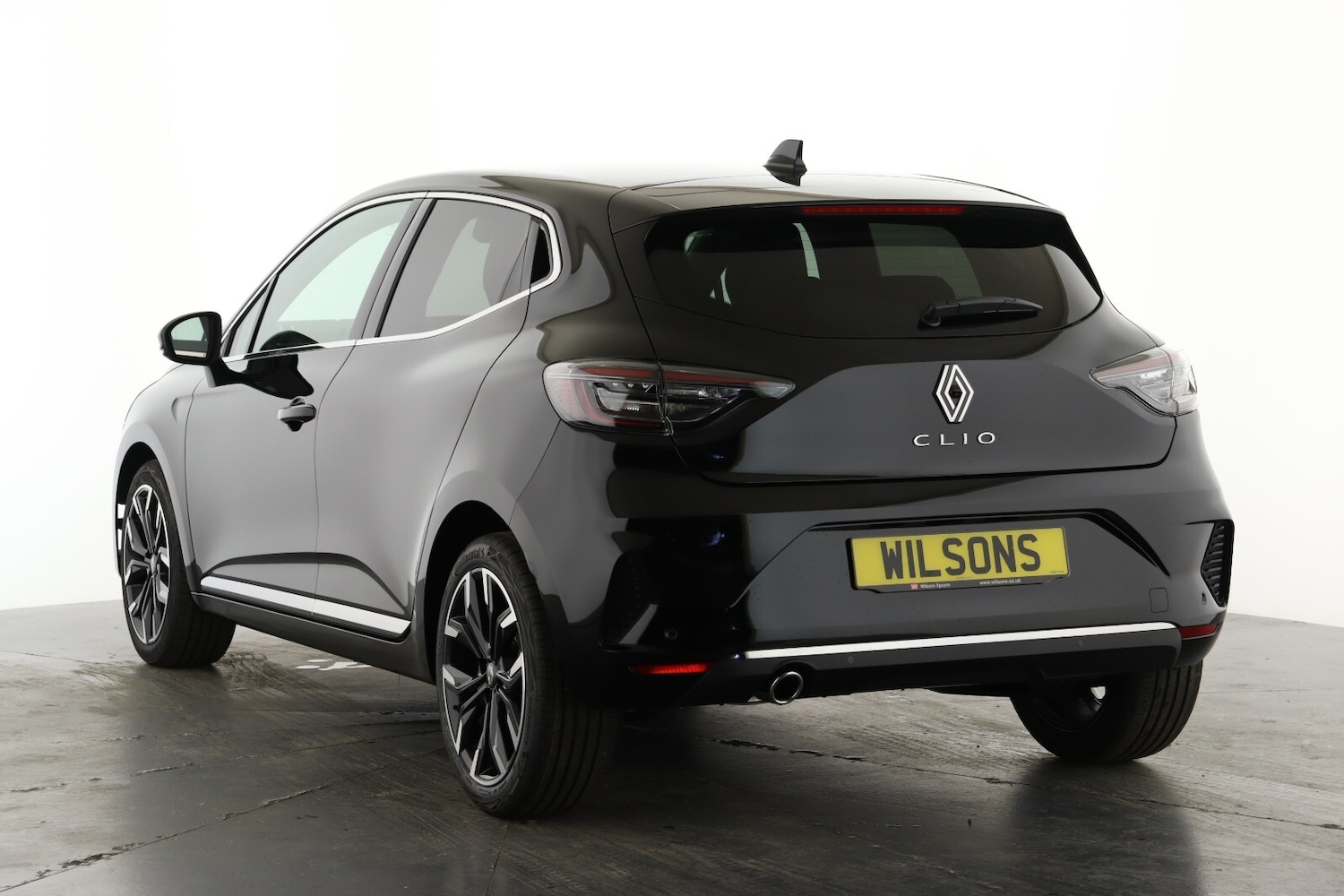 Used Renault Clio 2025 for sale - 76255008: Photo 2