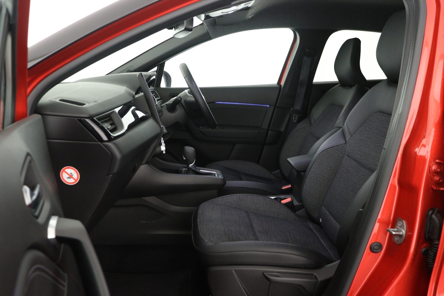 Used Renault Captur 2023 for sale - 76869835: Photo 11