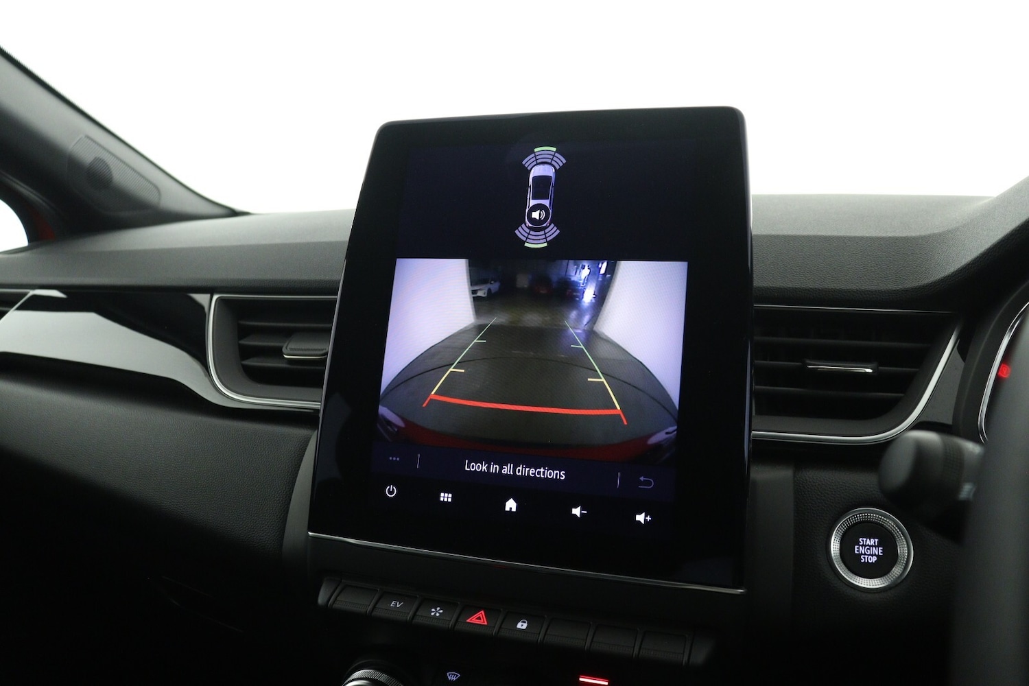 Used Renault Captur 2023 for sale - 76869835: Photo 15