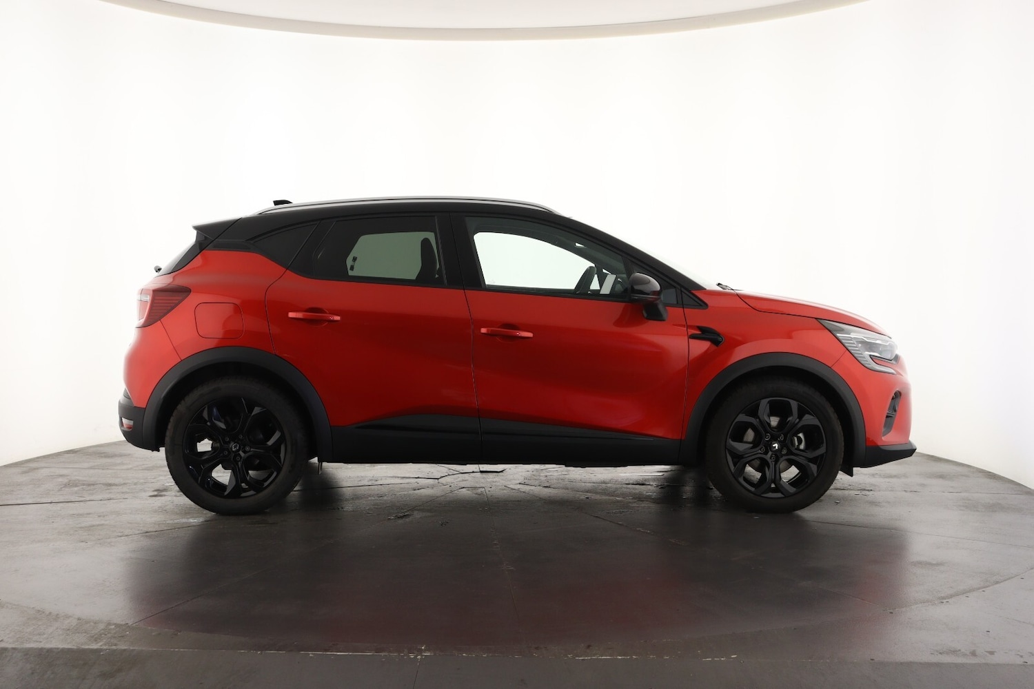 Used Renault Captur 2023 for sale - 76869835: Photo 4