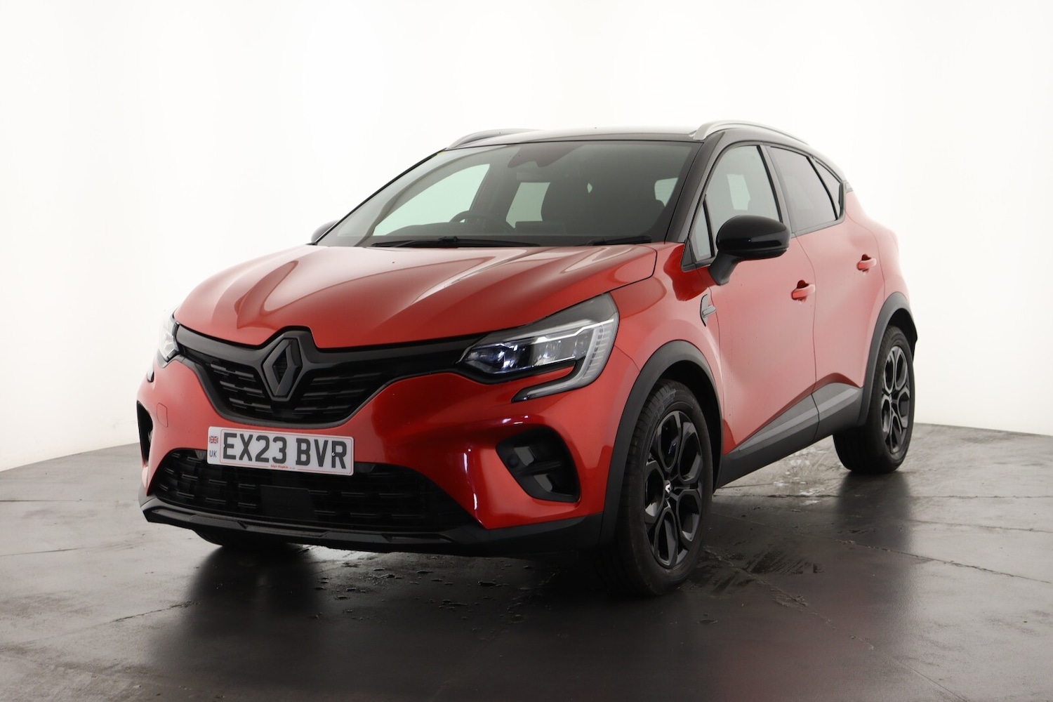 Used Renault Captur 2023 for sale - 76869835: Photo 6