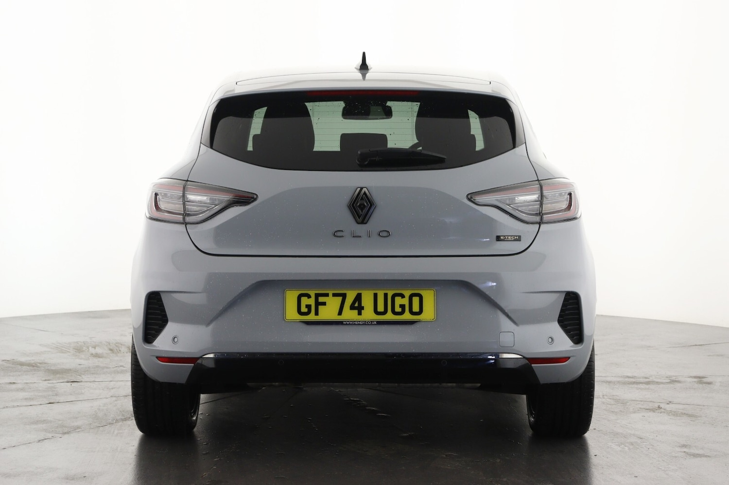 Used Renault Clio 2024 for sale - 76066912: Photo 2
