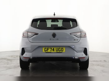 Used Renault Clio 2024 for sale - 76066912: Photo 2