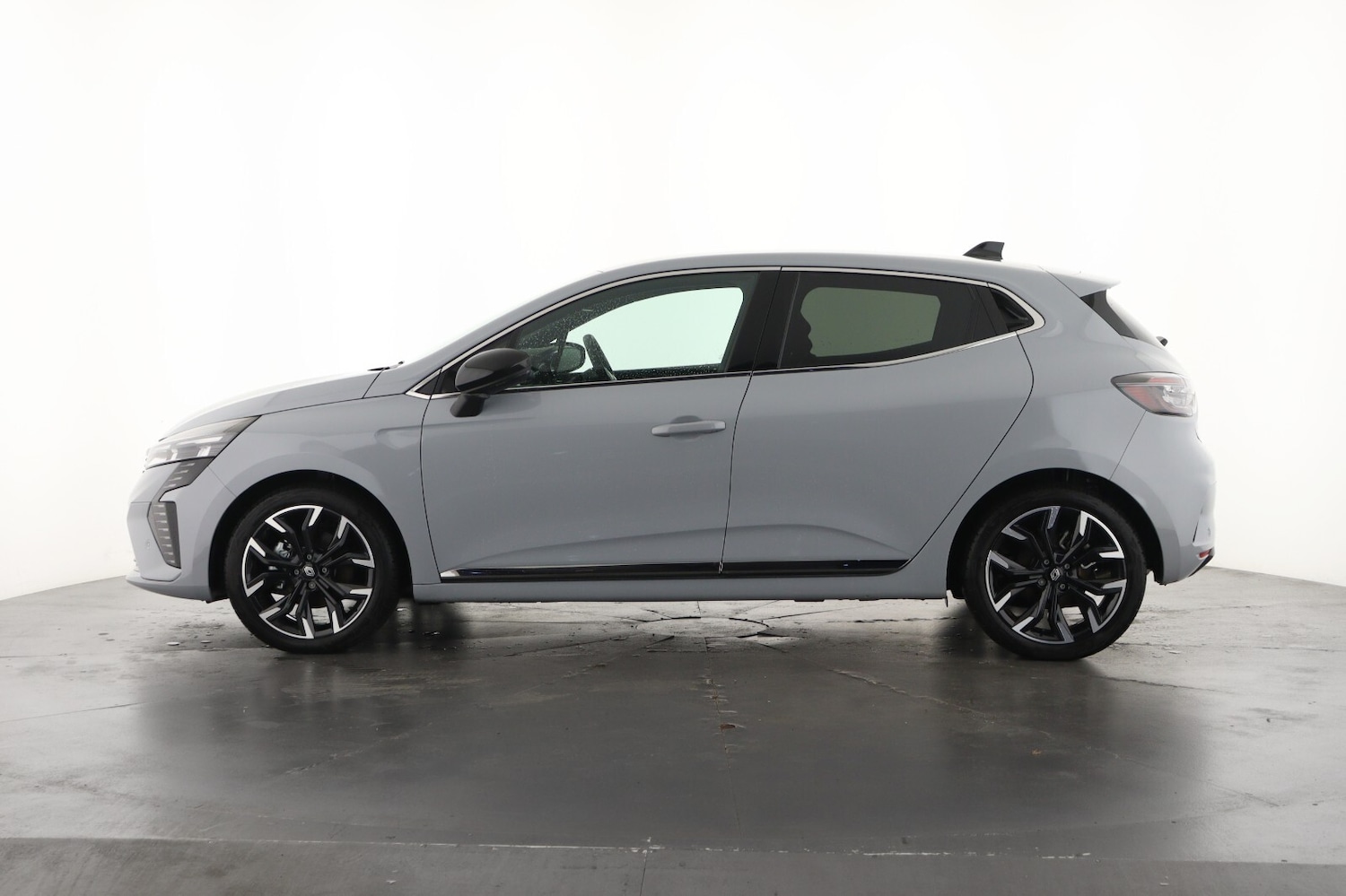 Used Renault Clio 2024 for sale - 76066912: Photo 8
