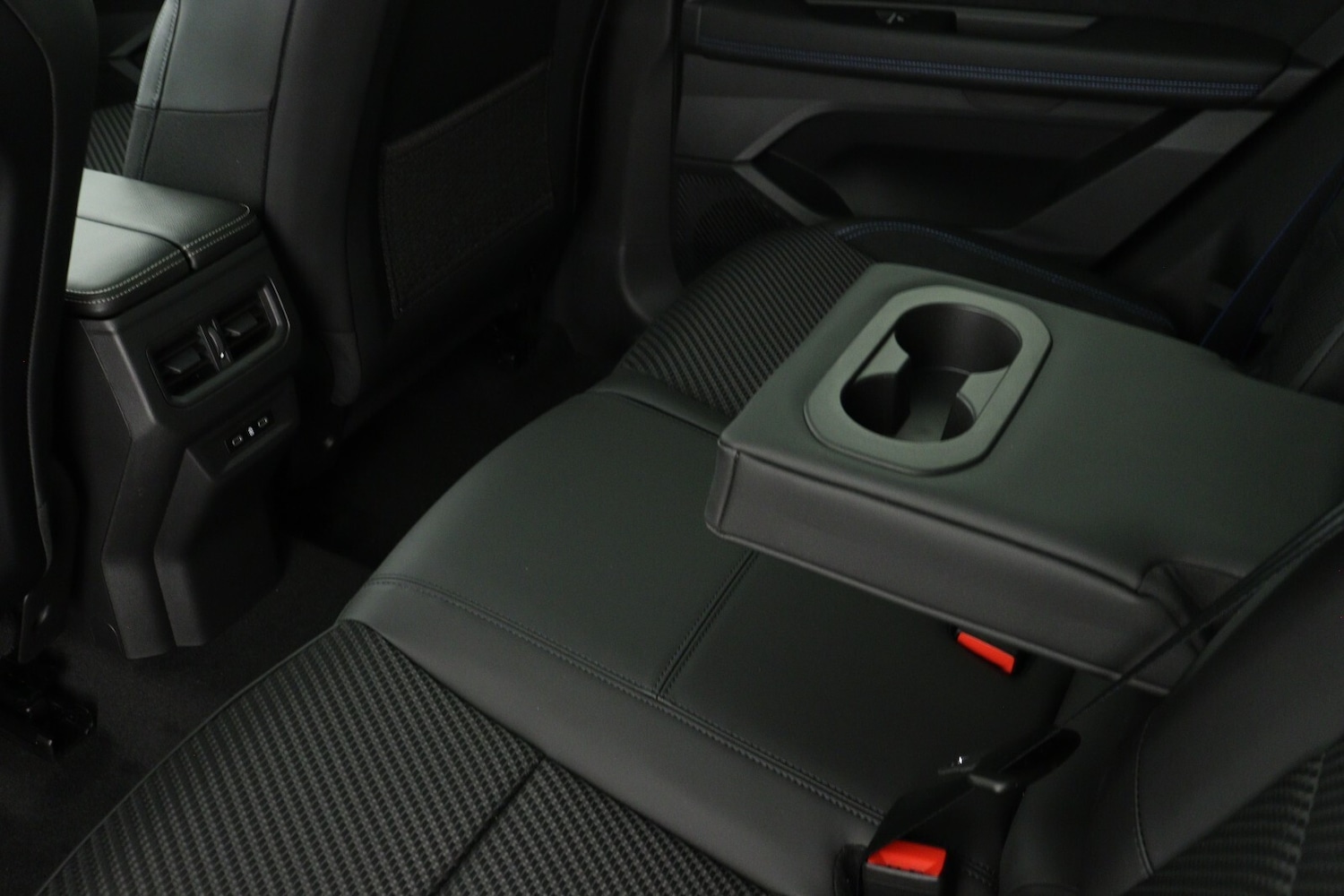 Used Renault Austral 2025 for sale - 76615404: Photo 17