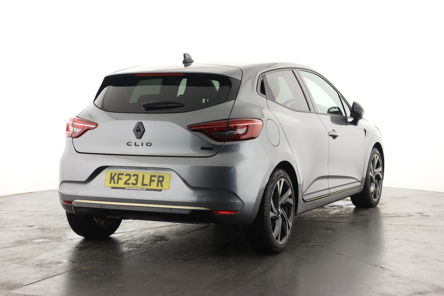 Used Renault Clio 2023 for sale - 76055637: Photo 3