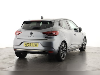 Used Renault Clio 2023 for sale - 76055637: Photo 3