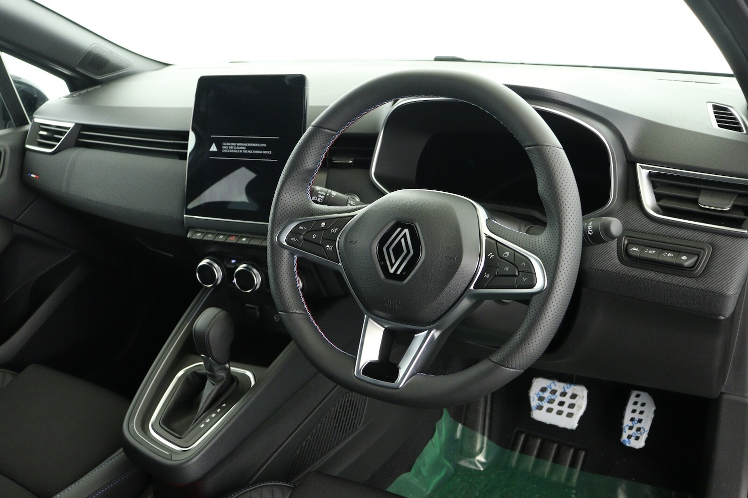 Used Renault Clio 2025 for sale - 76870702: Photo 13