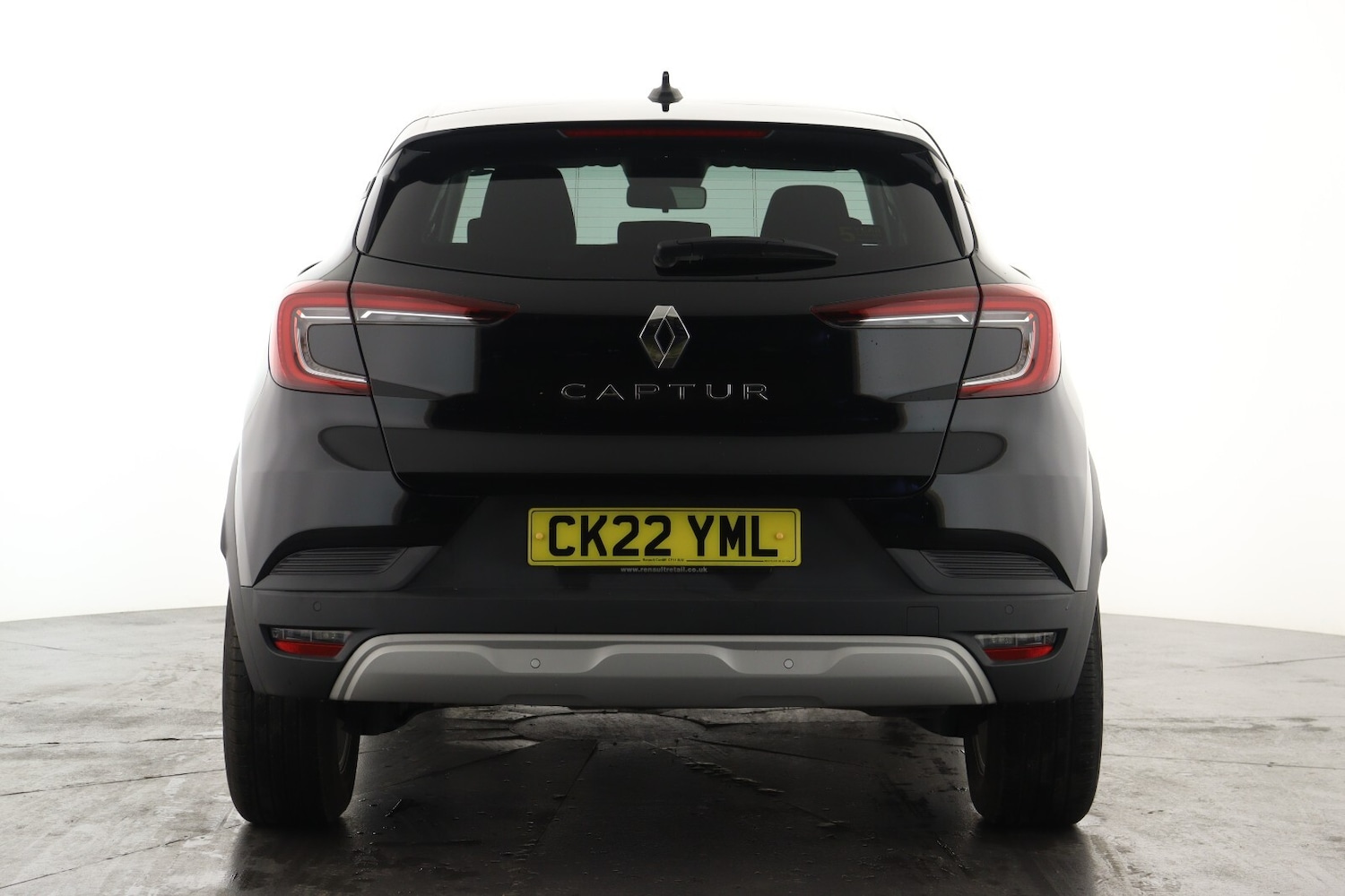 Used Renault Captur 2022 for sale - 76366398: Photo 2