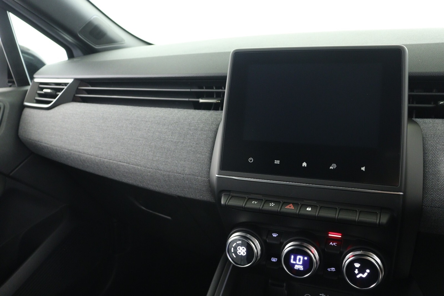 Used Renault Clio 2025 for sale - 76614906: Photo 16