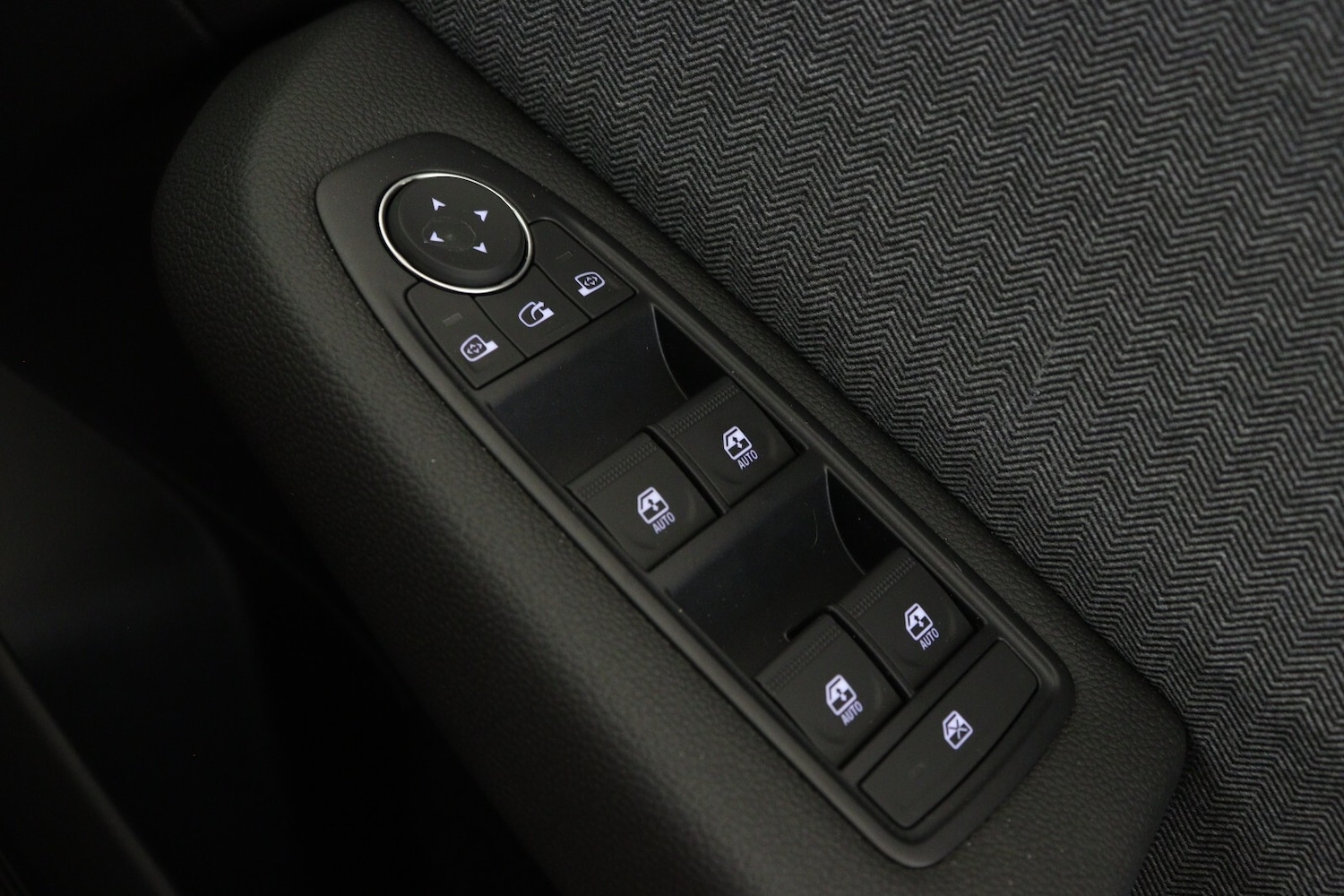 Used Renault Clio 2025 for sale - 76614906: Photo 25