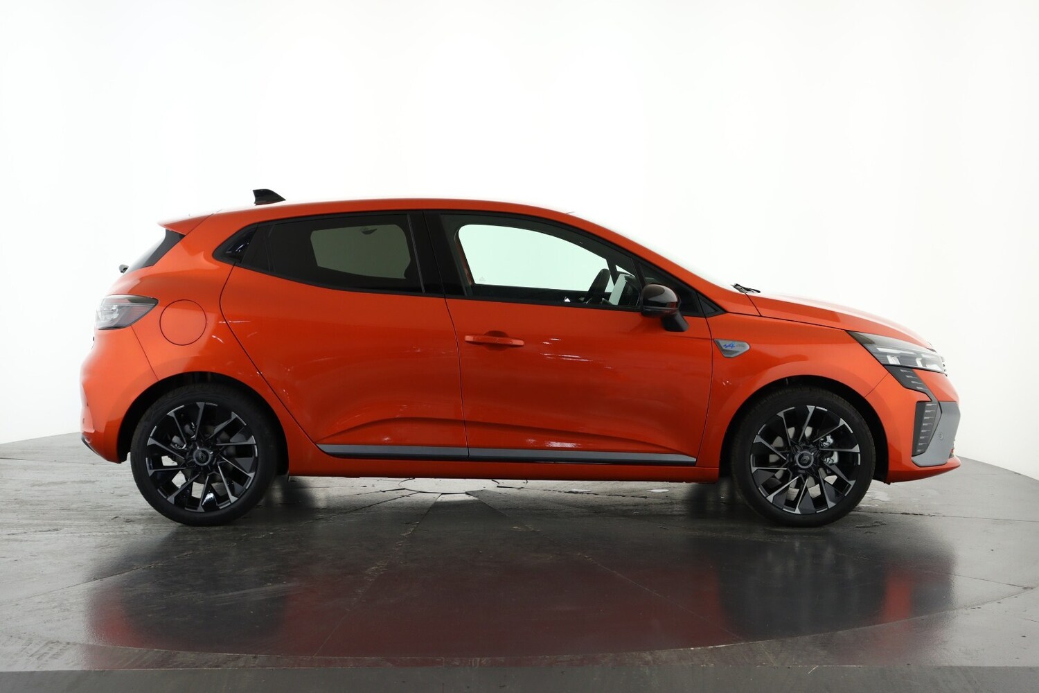 Used Renault Clio 2026 for sale - 77084925: Photo 4