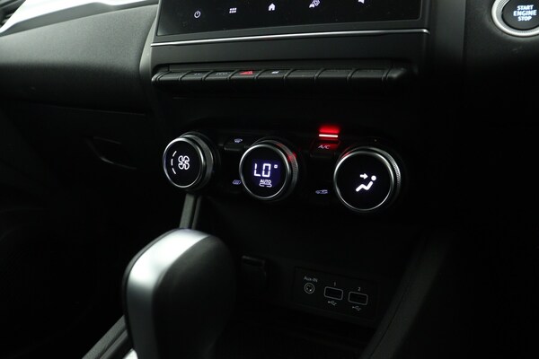Used Renault Captur 2022 for sale - 75763662: Photo 15