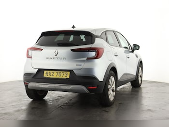 Used Renault Captur 2022 for sale - 75763662: Photo