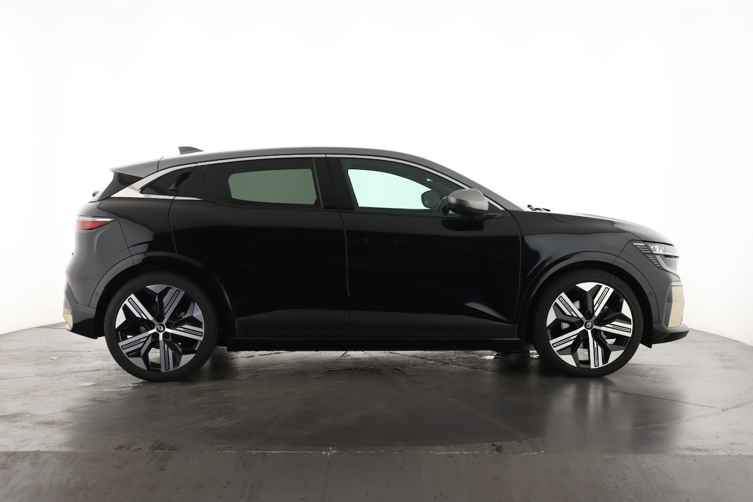 Used Renault Megane E Tech 2024 for sale - 76869651: Photo 5