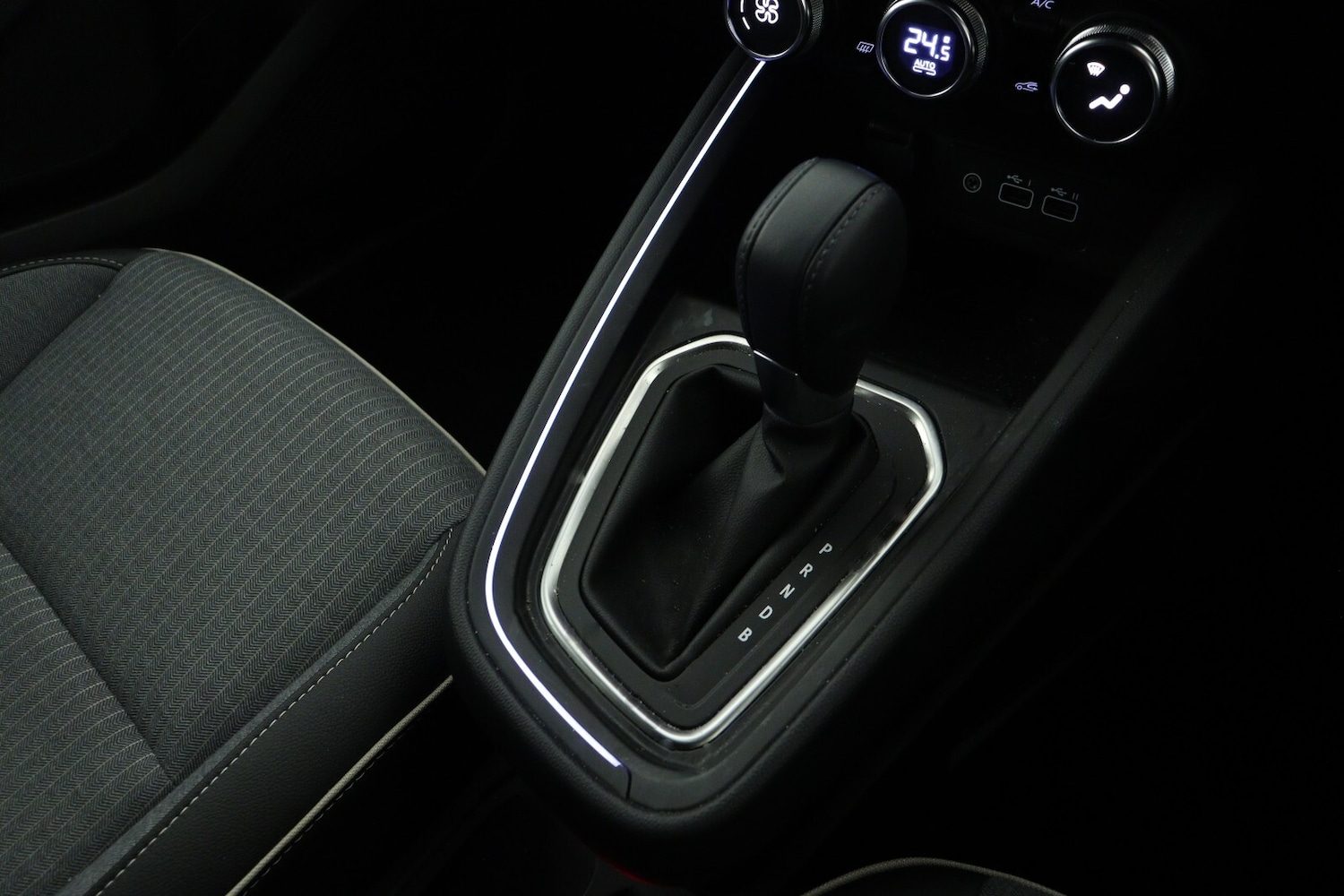 Used Renault Clio 2025 for sale - 76684299: Photo 20