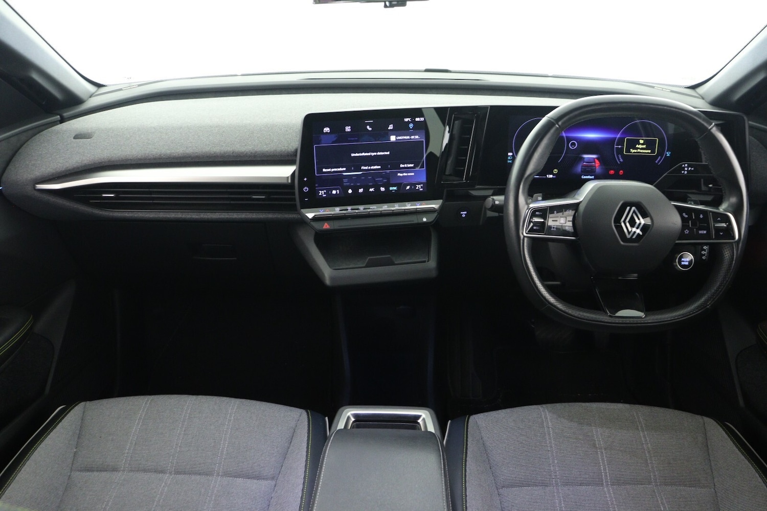 Used Renault Megane E Tech 2024 for sale - 76870229: Photo 15