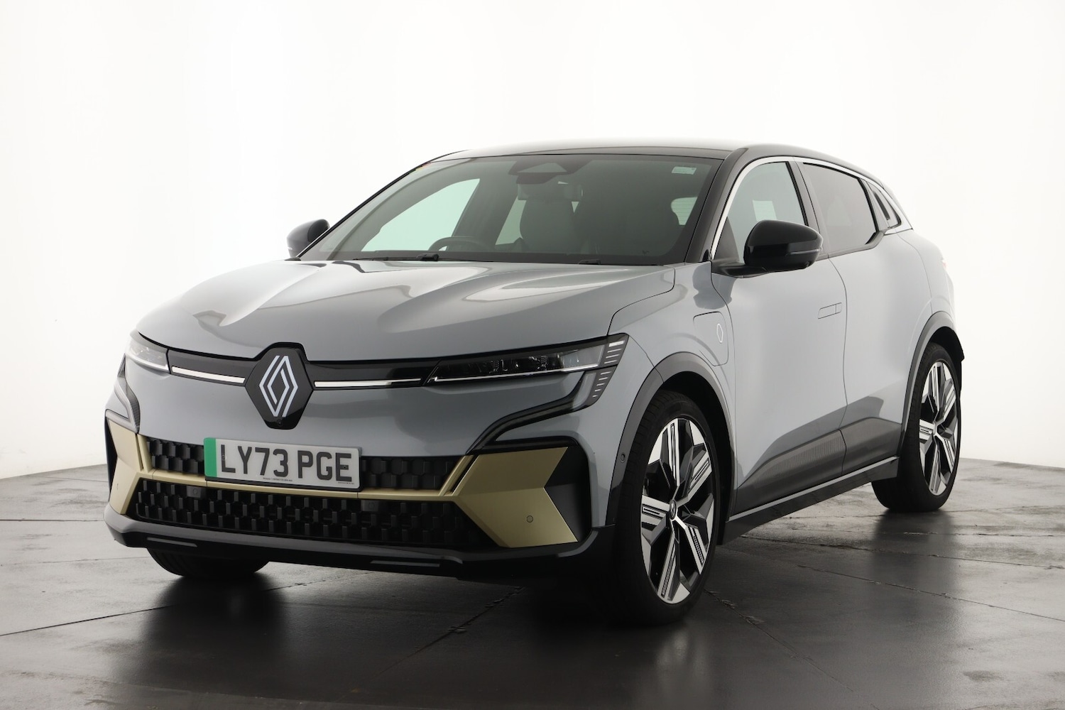Used Renault Megane E Tech 2024 for sale - 76870229: Photo 7