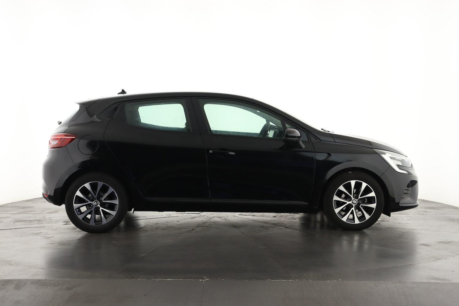 Used Renault Clio 2023 for sale - 76907918: Photo 5