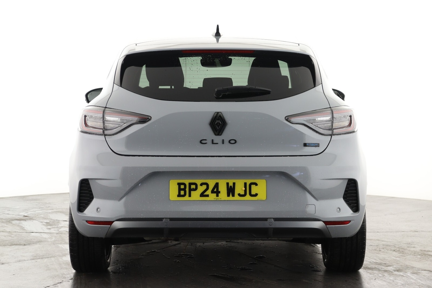 Used Renault Clio 2024 for sale - 76037858: Photo 2