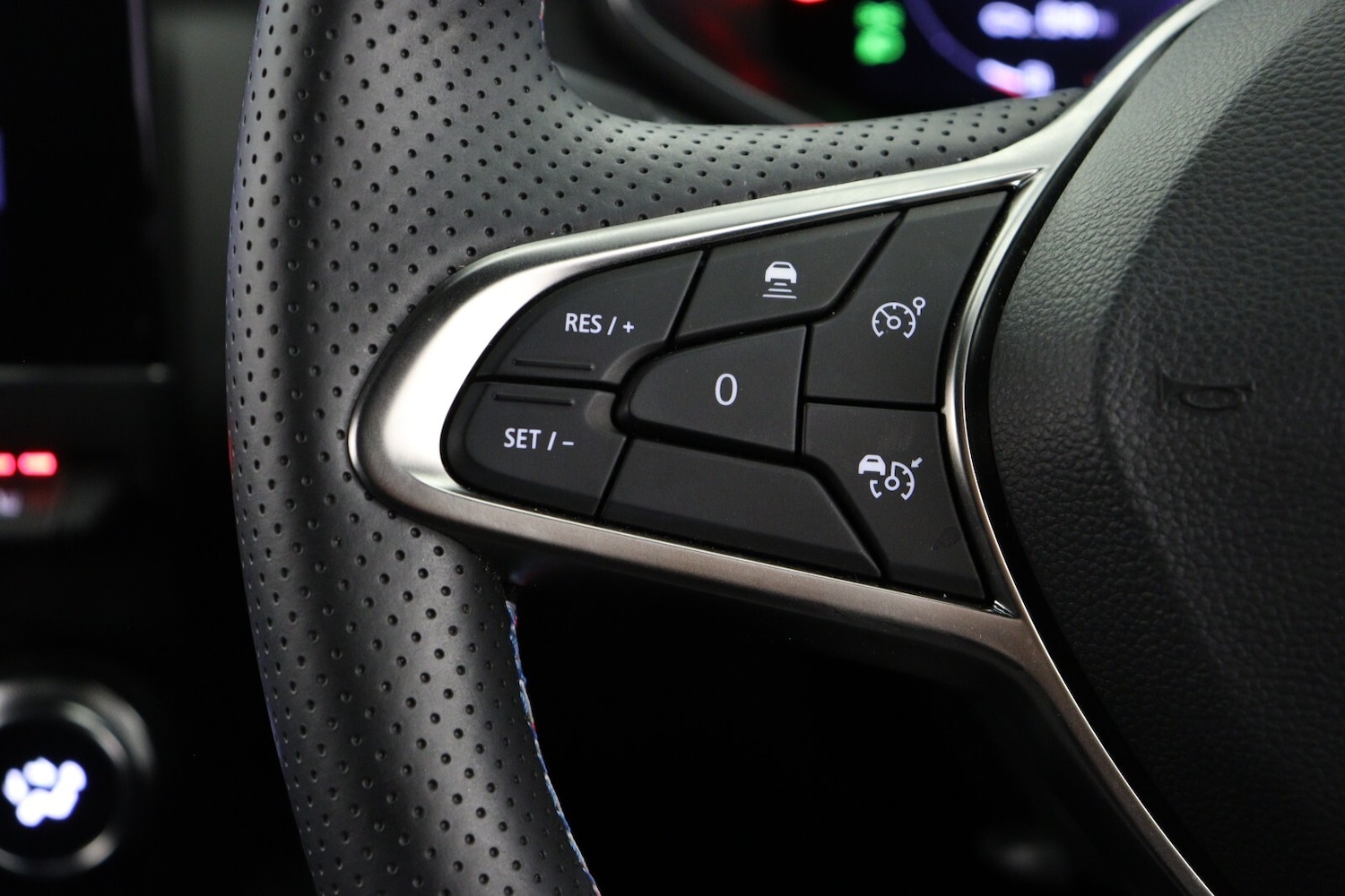 Used Renault Clio 2024 for sale - 76037858: Photo 25