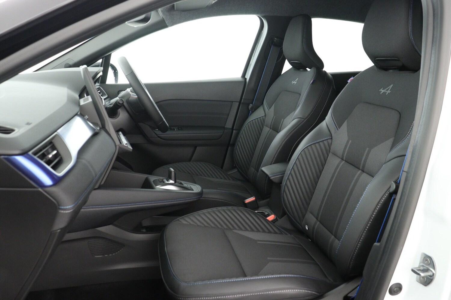 Used Renault Captur 2026 for sale - 77084855: Photo 10