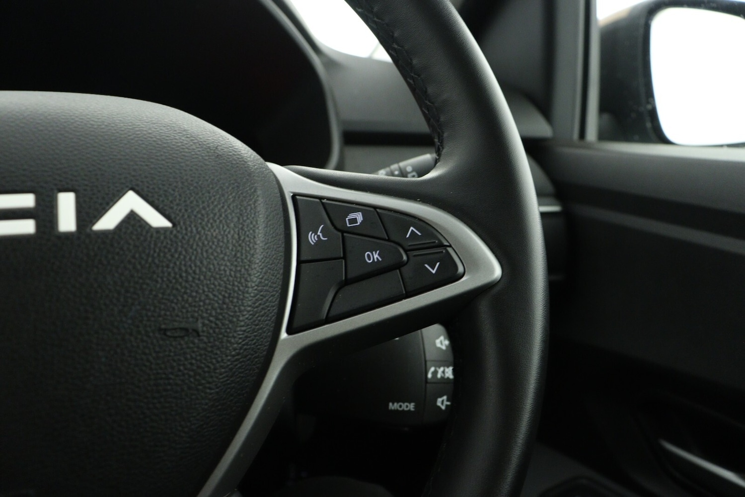 Used Dacia Jogger 2024 for sale - 76328204: Photo 21