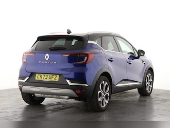 Used Renault Captur 2023 for sale - 77170499: Photo