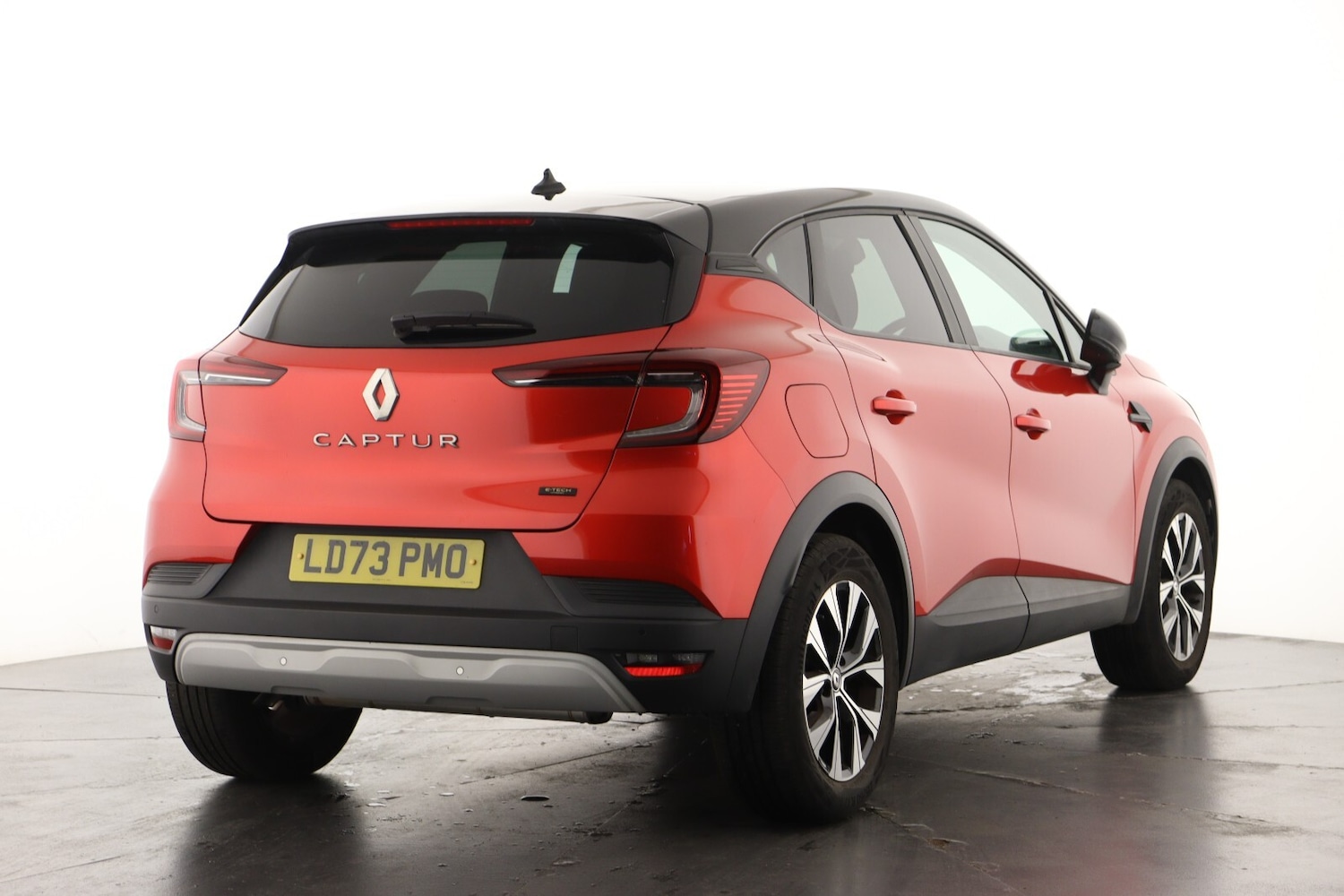 Used Renault Captur 2023 for sale - 76217053: Photo 3