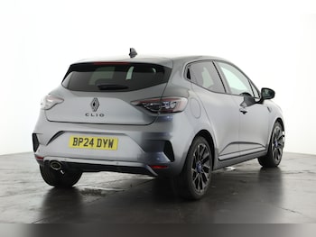 Used Renault Clio 2024 for sale - 75424981: Photo