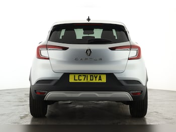 Used Renault Captur 2021 for sale - 75629643: Photo