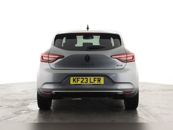 Used Renault Clio 2023 for sale - 76602872: Photo