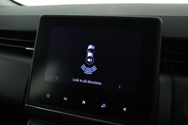 Used Renault Clio 2023 for sale - 75763702: Photo 18
