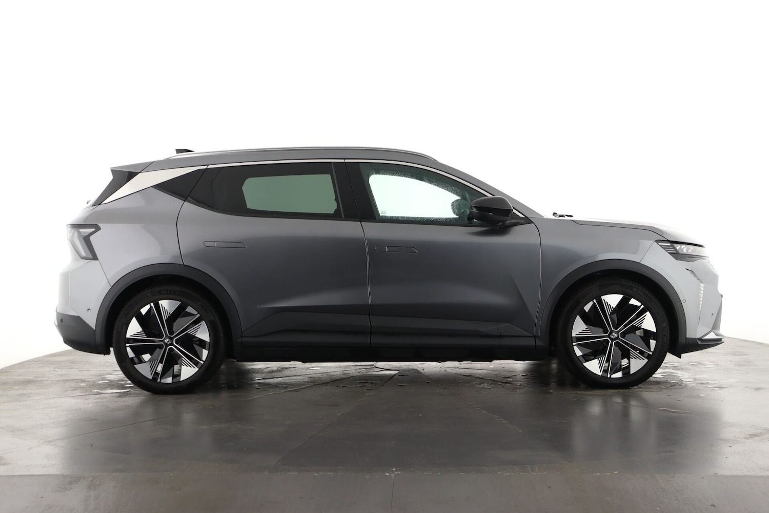 Used Renault Scenic E-Tech 2024 for sale - 76871825: Photo 5