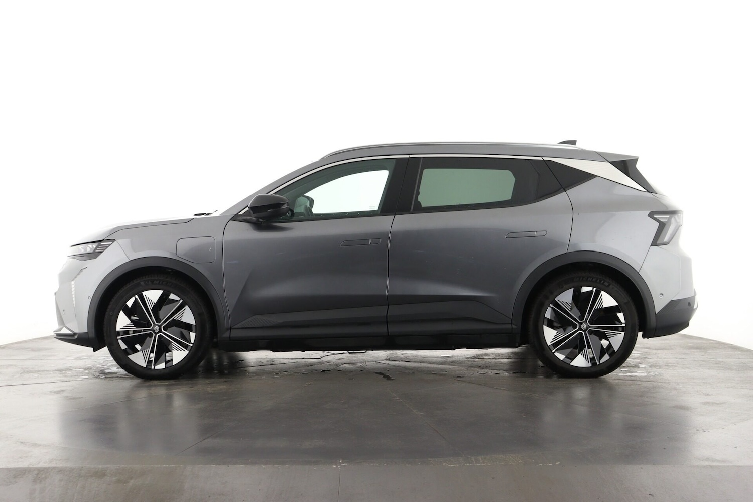 Used Renault Scenic E-Tech 2024 for sale - 76871825: Photo 8