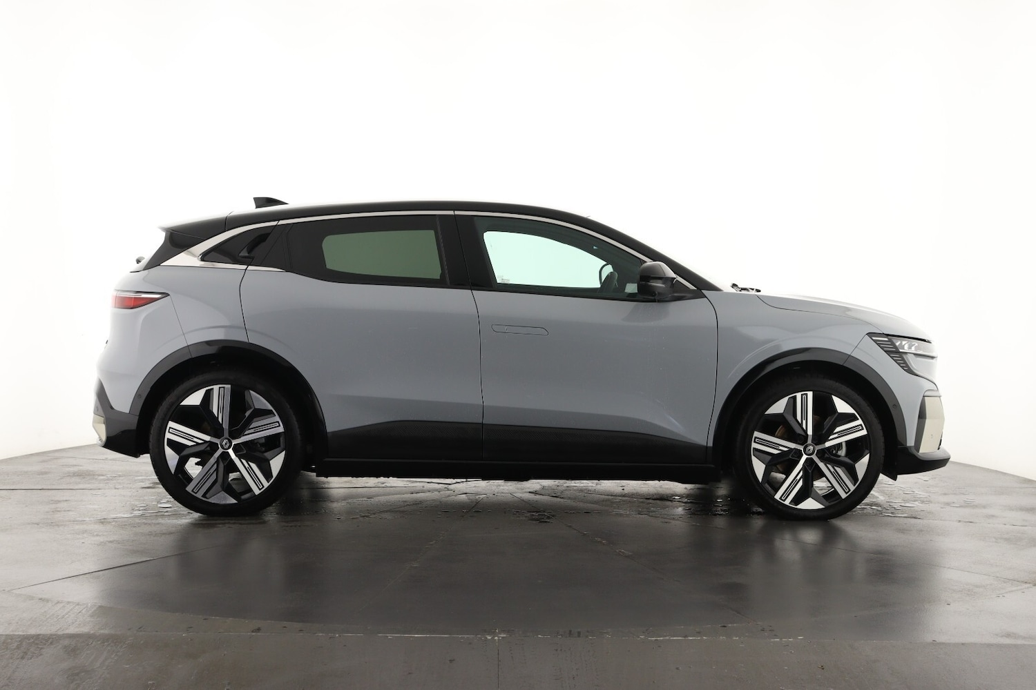 Used Renault Megane E Tech 2025 for sale - 77934246: Photo 4