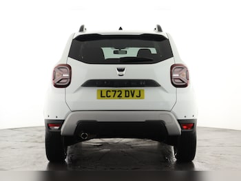 Used Dacia Duster 2023 for sale - 76479797: Photo