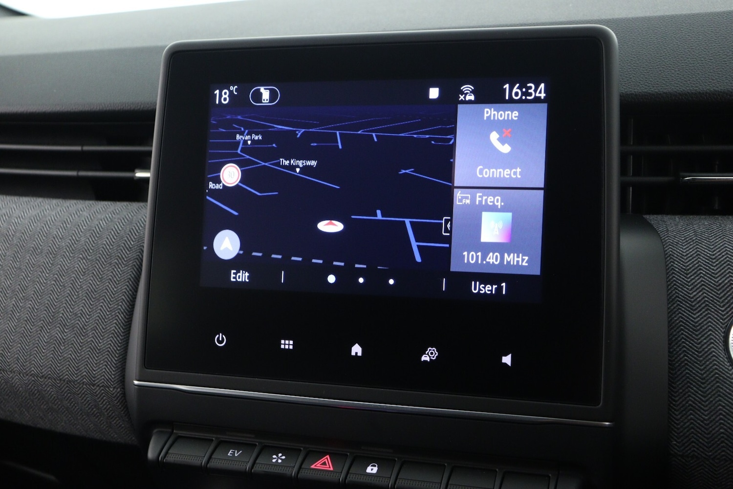 Used Renault Clio 2025 for sale - 76871147: Photo 15