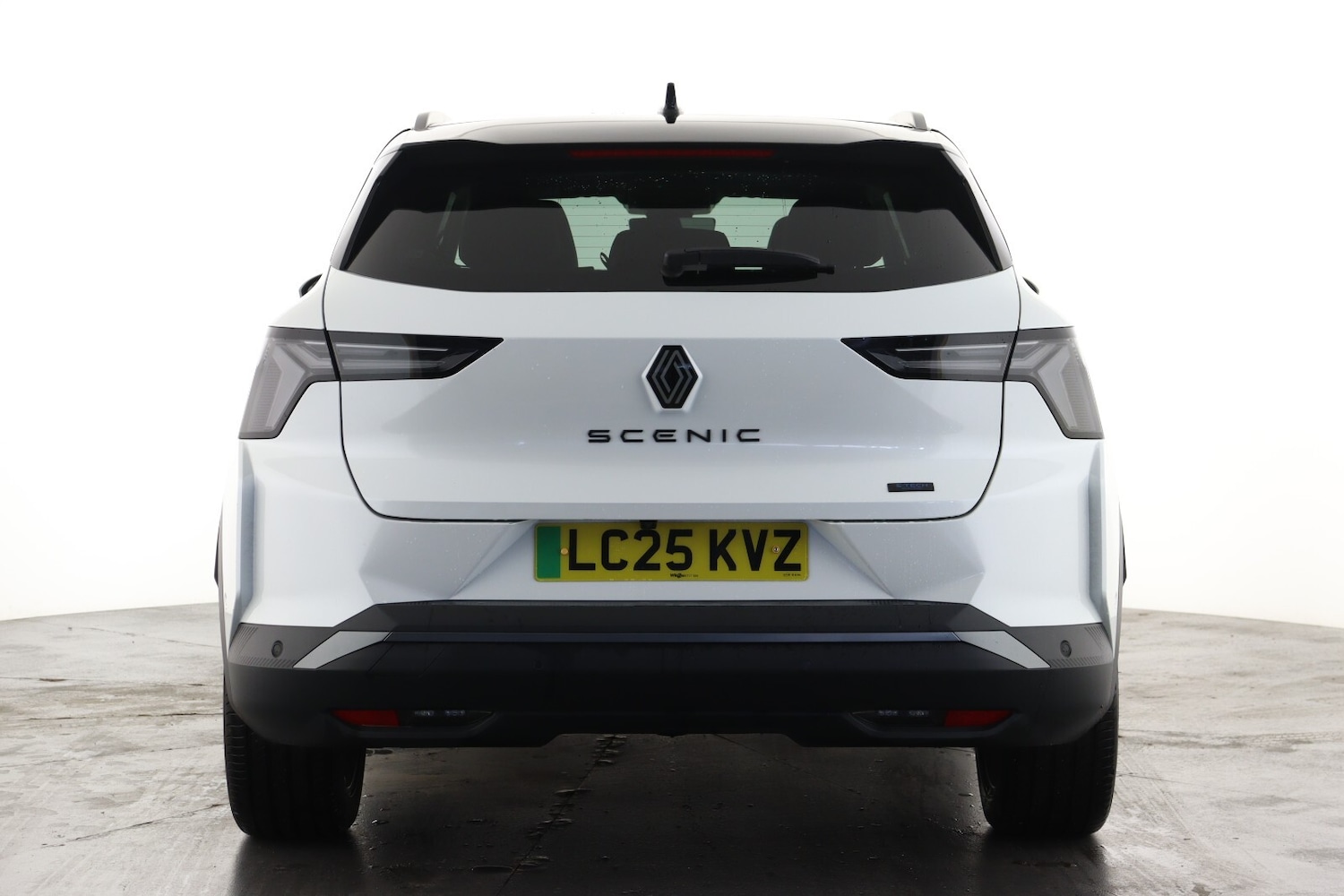 Used Renault Scenic E-Tech 2025 for sale - 77917943: Photo 2