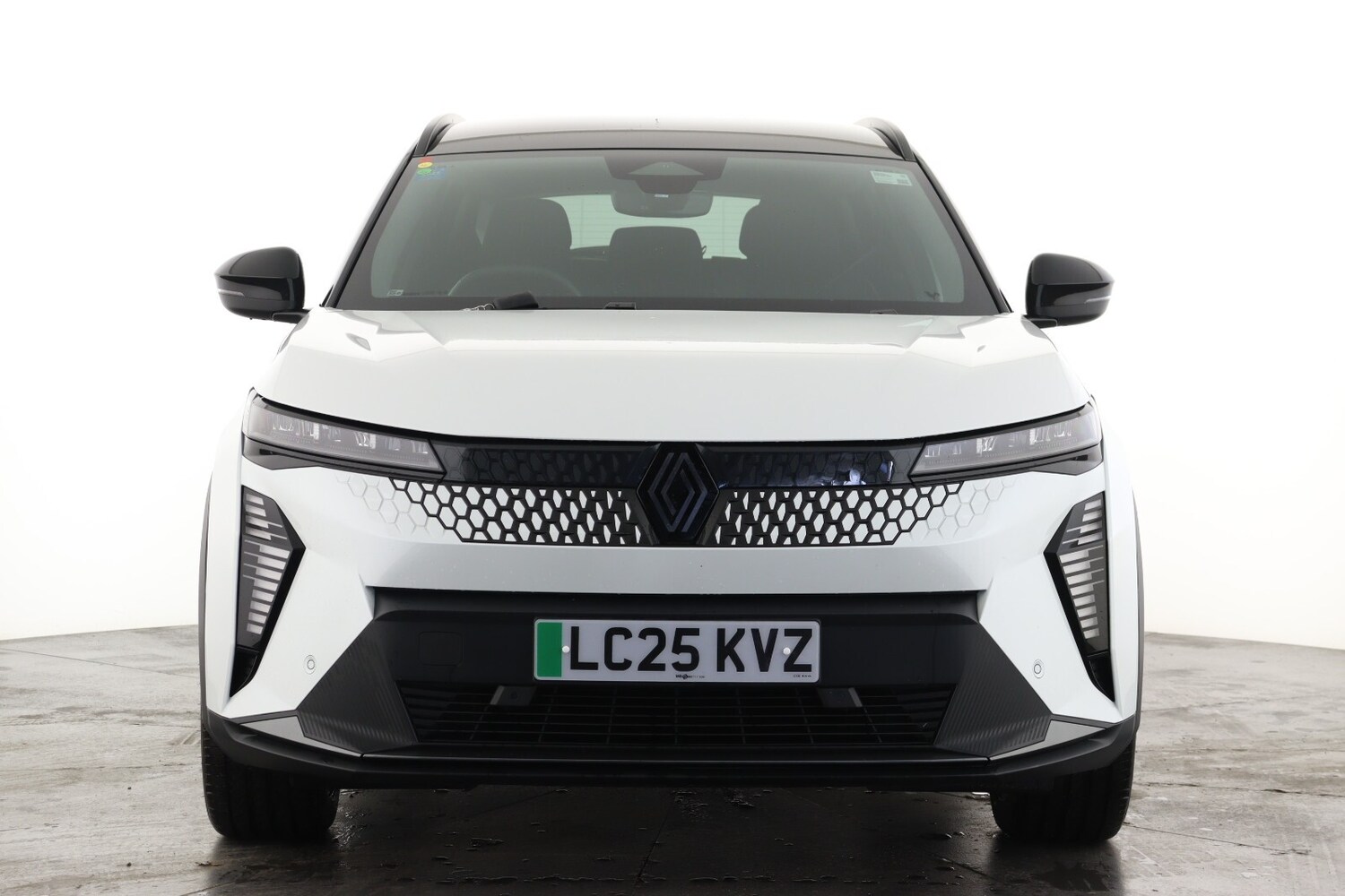 Used Renault Scenic E-Tech 2025 for sale - 77917943: Photo 6