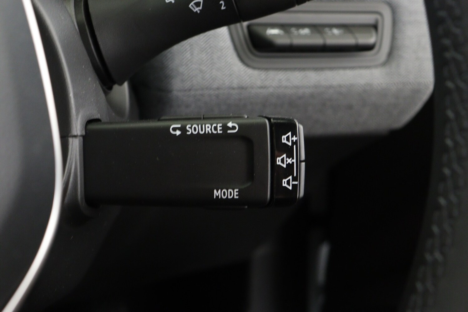 Used Renault Clio 2025 for sale - 77025417: Photo 22