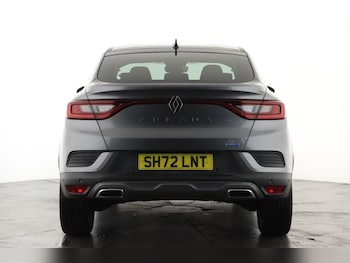 Used Renault Arkana 2023 for sale - 76117050: Photo