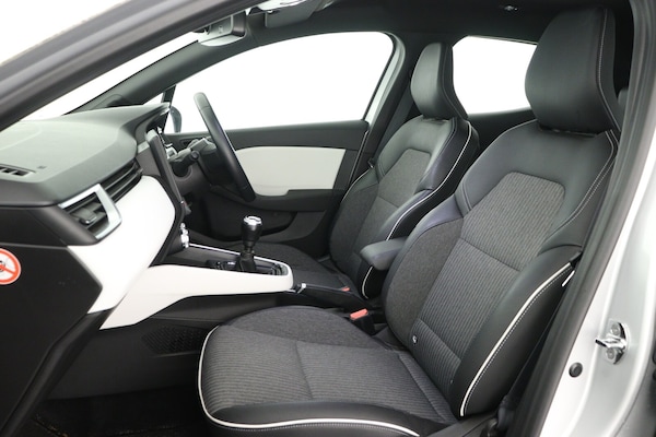 Used Renault Clio 2022 for sale - 76255044: Photo 11