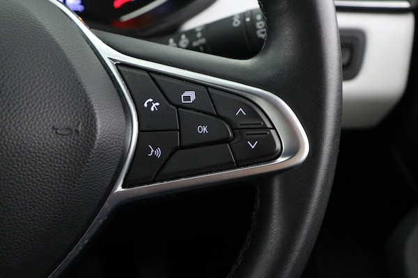 Used Renault Clio 2022 for sale - 76255044: Photo 23