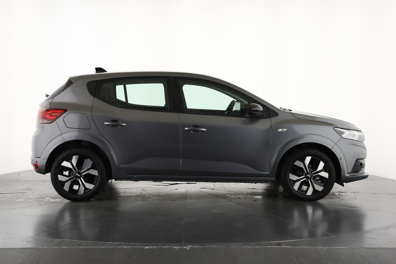 Used Dacia Sandero 2026 for sale - 77105934: Photo 4