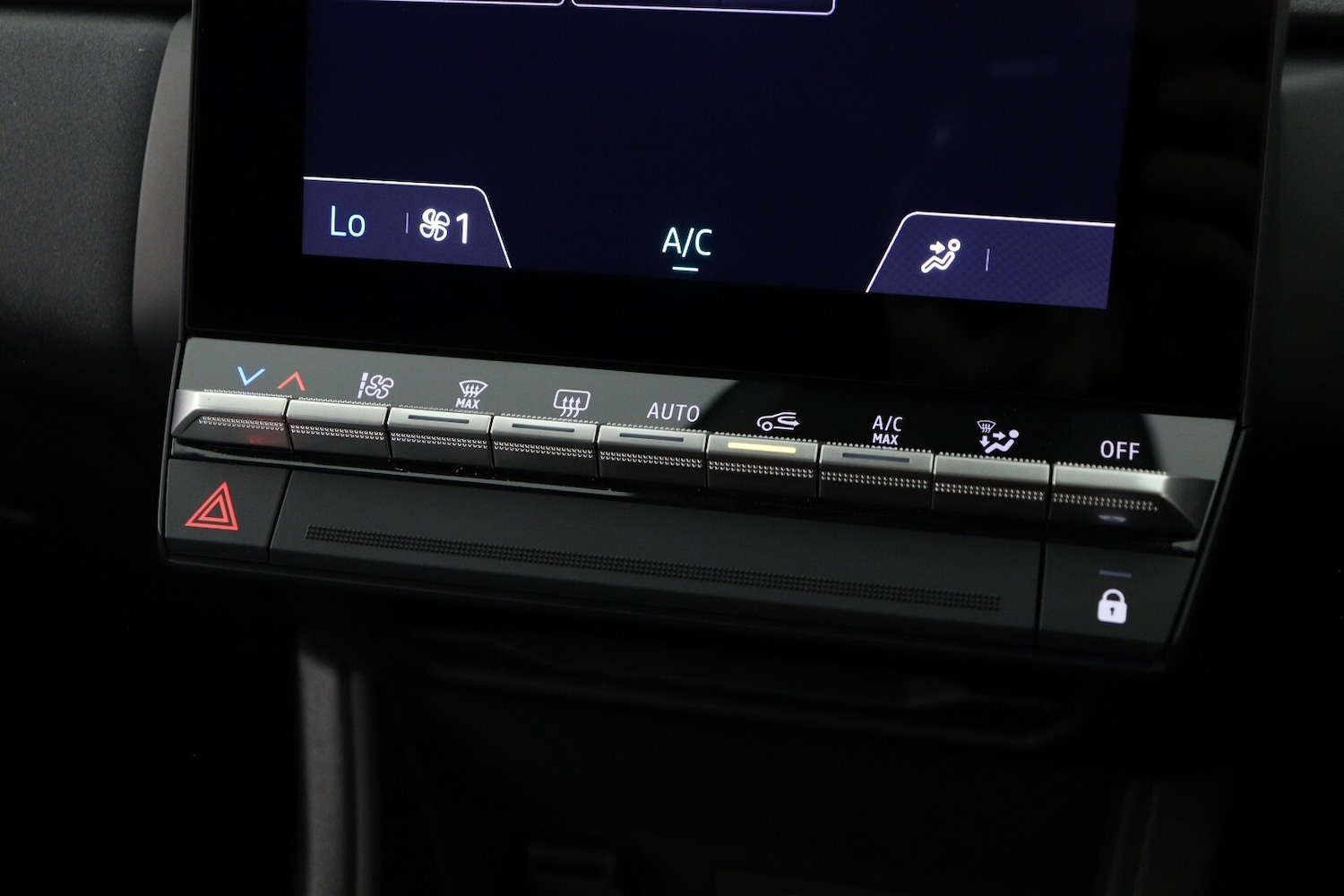 Used Renault Captur 2025 for sale - 76615418: Photo 19