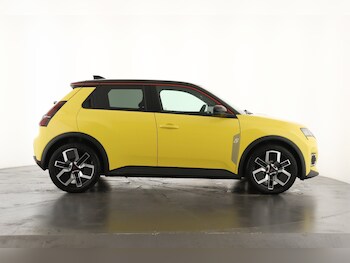 Used Renault 5 2026 for sale - 77499762: Photo