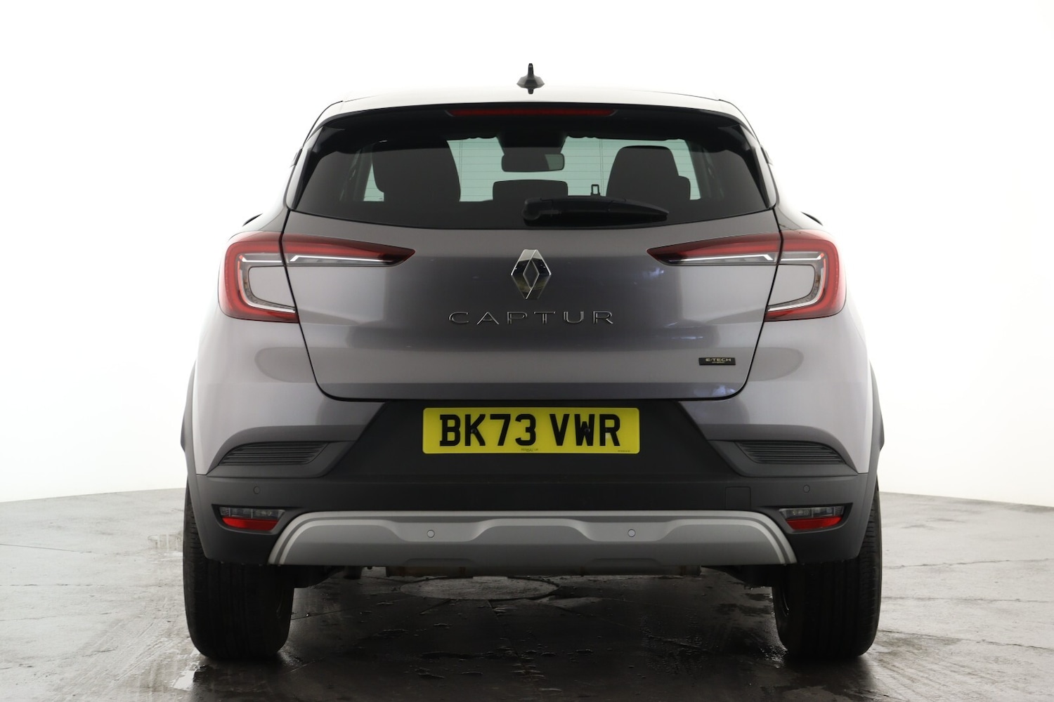 Used Renault Captur 2023 for sale - 76873148: Photo 2